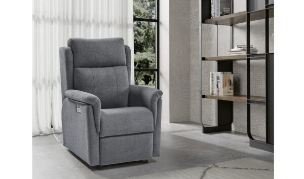 Imagen de sillón relax Roma en color gris en un salón